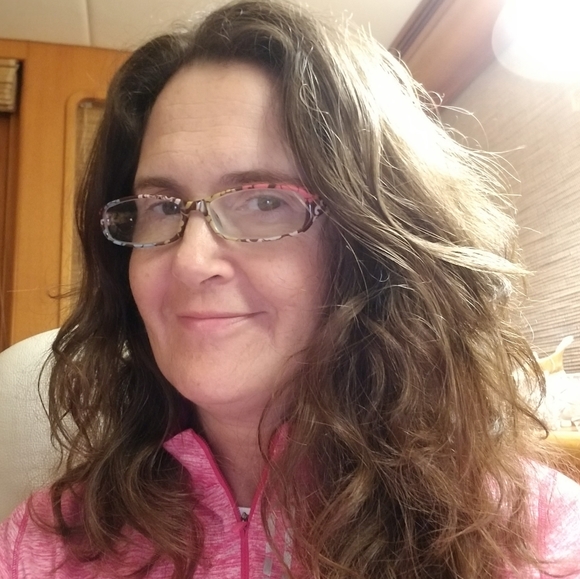 Meet your Posher, Nancy - Picture 3 of 4